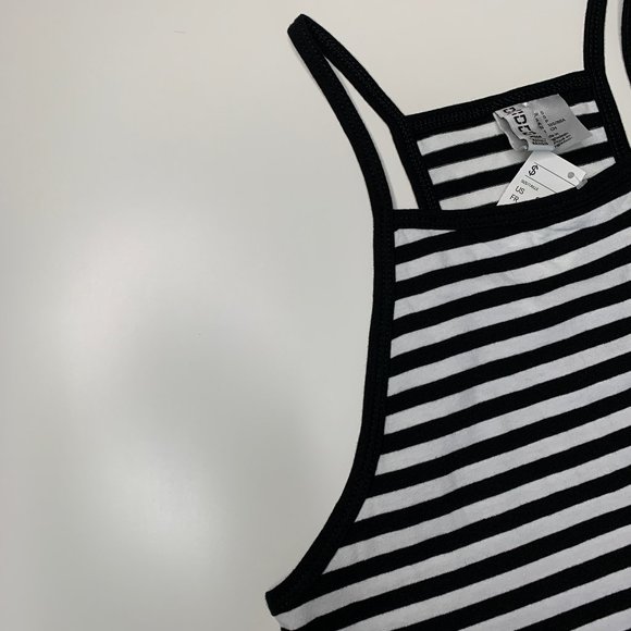 H&M Striped Halter Crop Top NWT - Picture 3 of 4